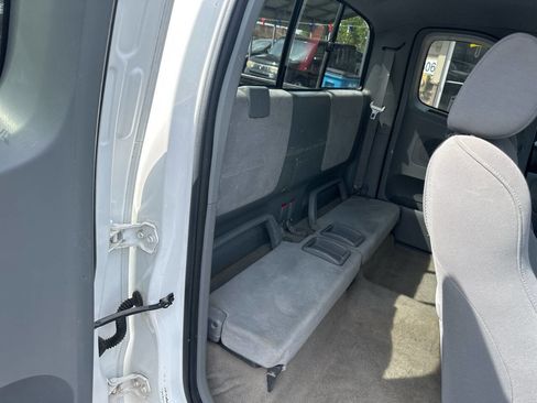 Used 2006 Toyota Tacoma 4x4 Access Cab V6 image 11