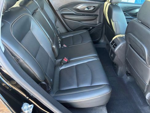 Used 2021 GMC Terrain SLT w/ Infotainment Package II image 12