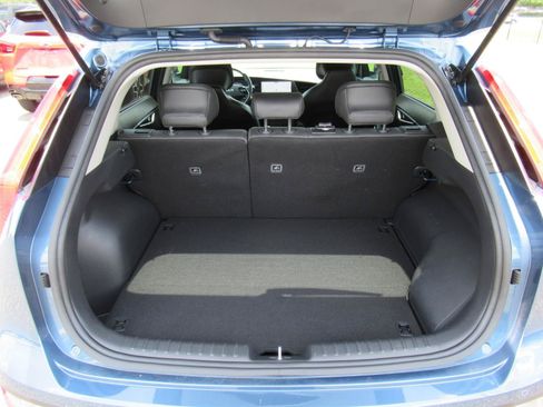 Used 2023 Kia Niro EX FWD image 34