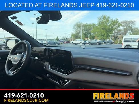 Used 2025 Chevrolet Equinox LT w/ Convenience Package II FWD image 13