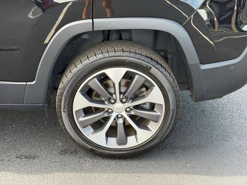 Used 2022 Jeep Cherokee Limited w/ Elite Package AWD/4WD image 7