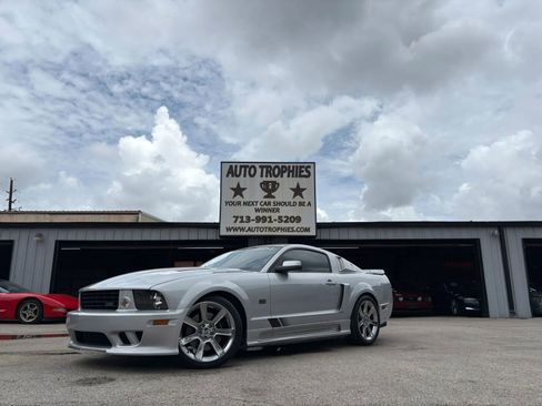 Used 2005 Ford Mustang GT RWD image 31