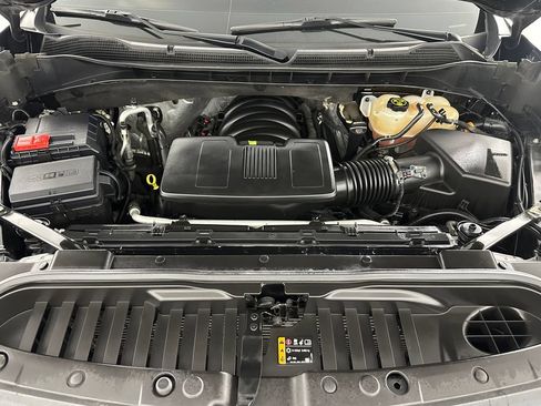 Used 2022 Chevrolet Silverado 1500 ZR2 w/ Technology Package AWD/4WD image 36