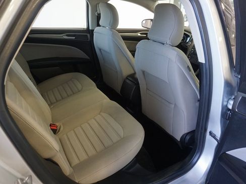 Used 2018 Ford Fusion S image 19