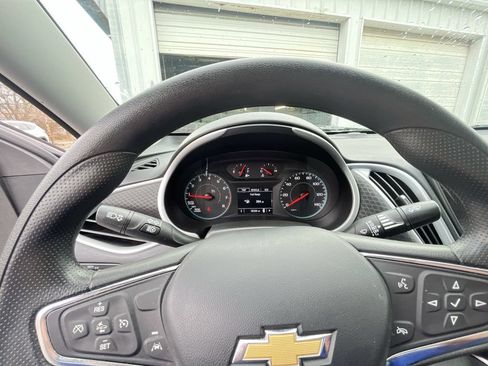 Used 2024 Chevrolet Malibu LT FWD image 15