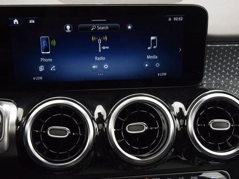 Certified 2026 Mercedes-Benz GLB 250 GLB 250 image 27