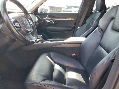 Used 2019 Volvo XC90 T6 Momentum w/ Advanced Package image 21