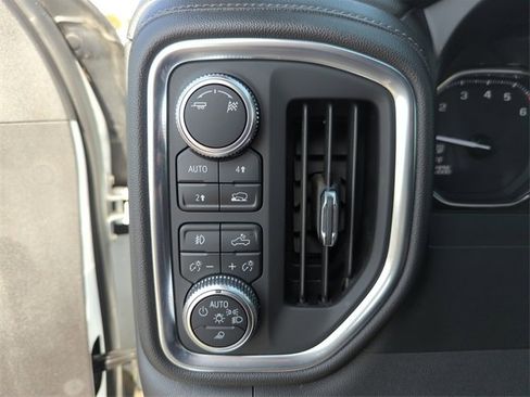 Used 2019 GMC Sierra 1500 SLT w/ SLT Premium Package image 34