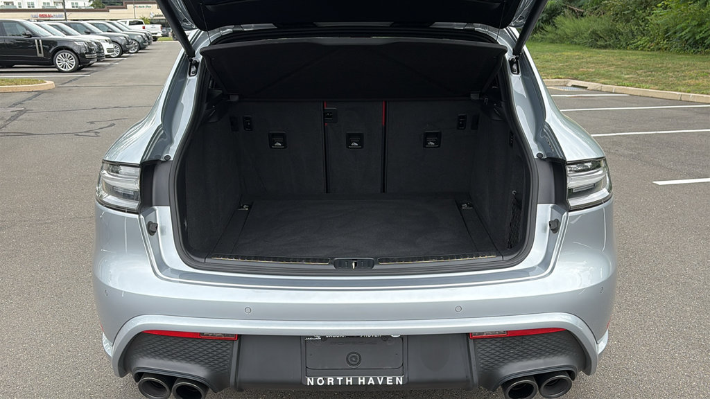 Used 2024 Porsche Macan GTS AWD/4WD image 26