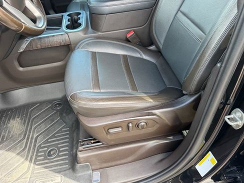 Used 2021 GMC Sierra 1500 Denali w/ Denali Ultimate Package AWD/4WD image 6