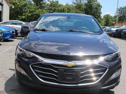 Used 2023 Chevrolet Malibu LT FWD image 2