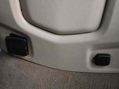 Used 2016 Cadillac Escalade Premium image 32