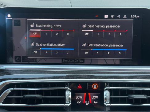 Used 2020 BMW X7 xDrive40i w/ M Sport Package AWD/4WD image 28