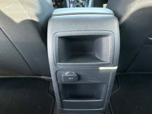 Used 2016 Volkswagen Jetta SE FWD image 17