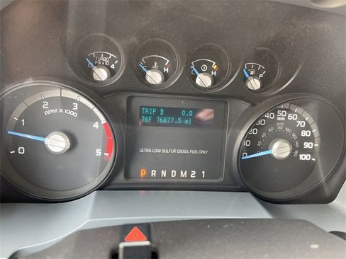 Used 2015 Ford F550 4x4 Regular Cab Super Duty image 15