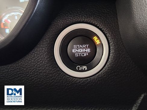 Used 2023 RAM 1500 Laramie image 27