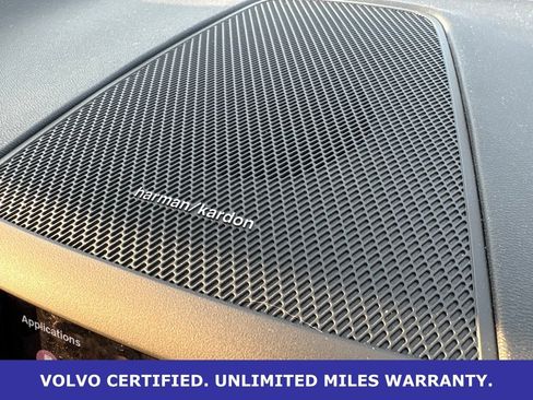 Certified 2025 Volvo XC60 T8 Plus w/ Protection Package Premier AWD/4WD image 23
