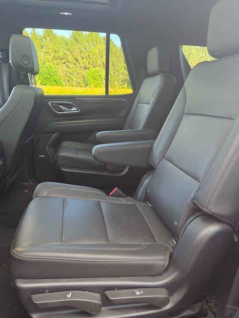 Used 2022 Chevrolet Tahoe LT w/ LT Signature Package AWD/4WD image 15