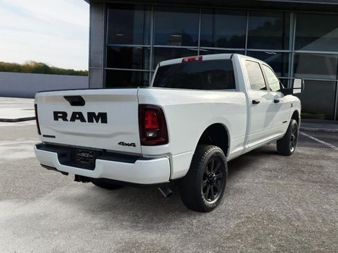 New 2026 RAM 2500 Big Horn AWD/4WD image 7