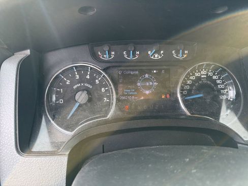 Used 2013 Ford F150 XLT w/ XLT Chrome Pkg image 7