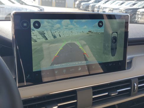 New 2026 Lincoln Corsair Premiere image 21