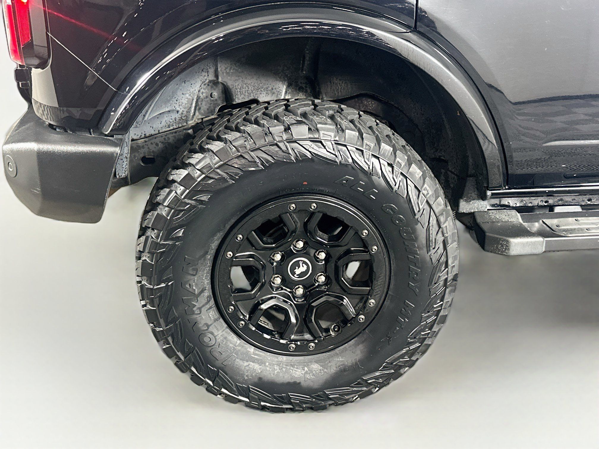 Used 2022 Ford Bronco Outer Banks AWD/4WD image 11