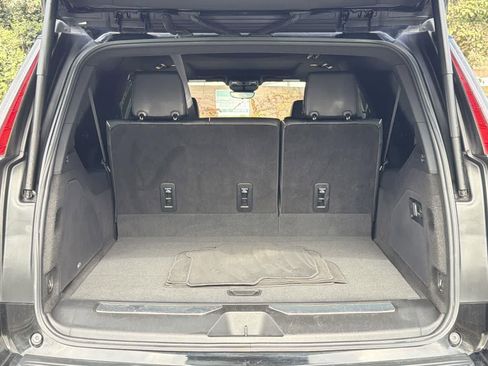 Used 2023 Cadillac Escalade ESV Sport image 33