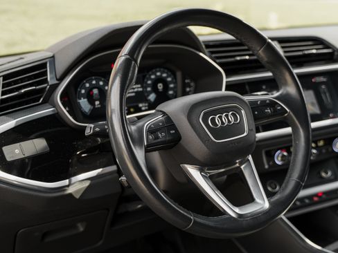 Used 2021 Audi Q3 2.0T Premium w/ Convenience Package AWD/4WD image 8