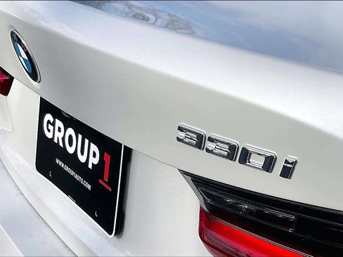 Used 2025 BMW 430i xDrive Coupe w/ M Sport Package image 32