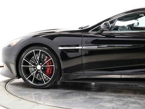 Used 2014 Aston Martin Vanquish Coupe RWD image 8