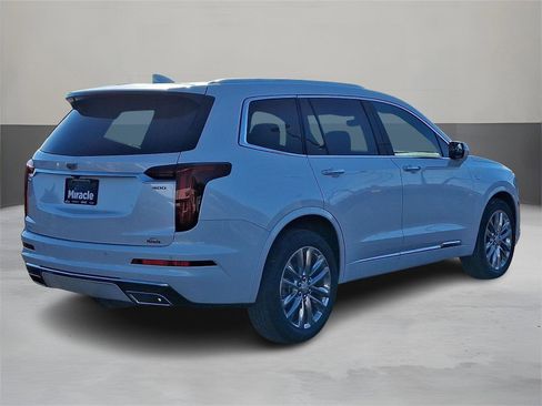 New 2025 Cadillac XT6 Premium Luxury w/ LPO, Floor Liner Package image 4