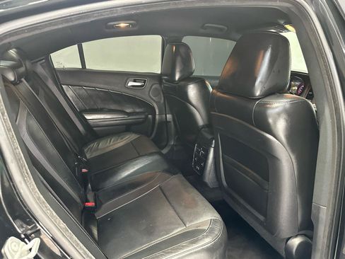 Used 2016 Dodge Charger R/T w/ Plus Group RWD image 13