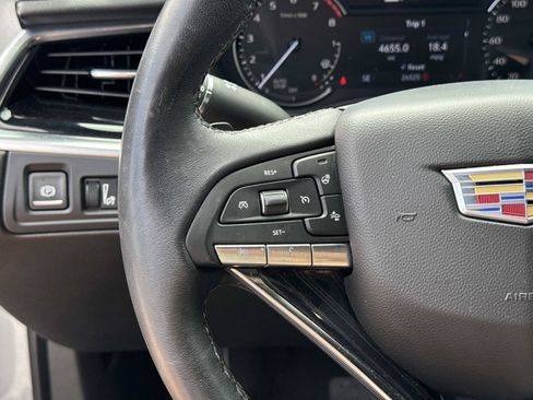 Used 2025 Cadillac XT6 Premium Luxury FWD image 17