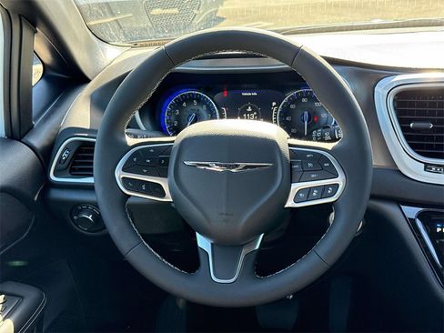 New 2026 Chrysler Voyager LX image 11