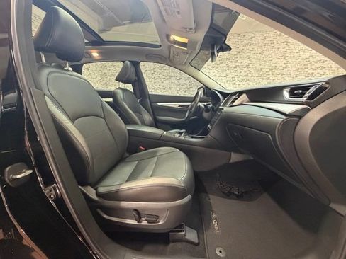 Used 2019 INFINITI QX50 Essential w/ Premium Heat Package AWD/4WD image 8
