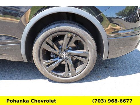 Used 2024 Volkswagen Tiguan SE R-Line AWD/4WD image 32