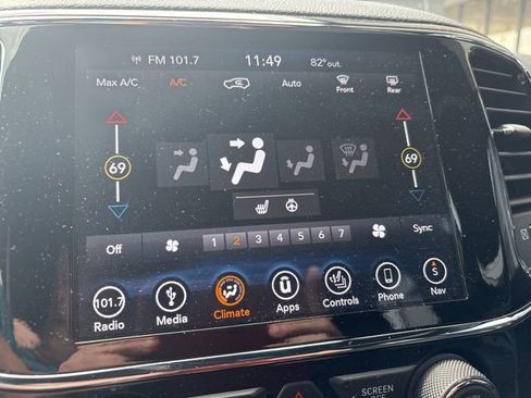 Used 2019 Jeep Grand Cherokee Altitude AWD/4WD image 12