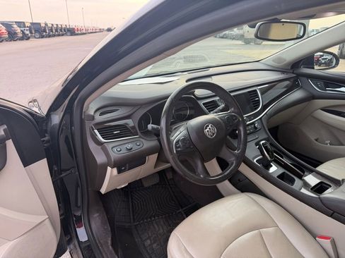 Used 2017 Buick LaCrosse Essence image 8