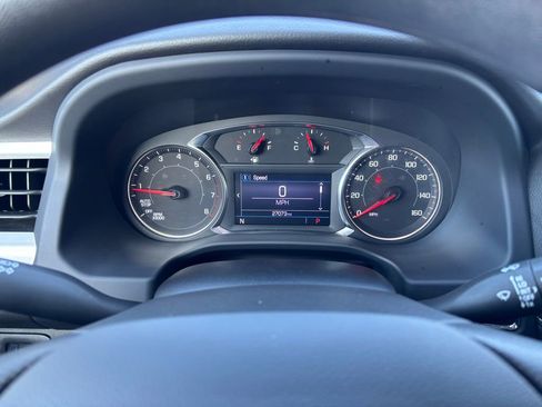 Used 2023 GMC Acadia SLE w/ Driver Convenience Package image 33