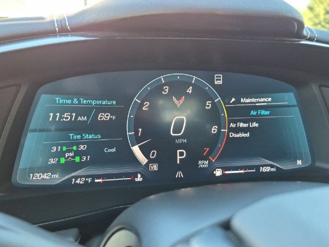 Used 2022 Chevrolet Corvette Stingray Preferred Cpe w/ Z51 Performance Package RWD image 13
