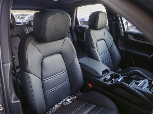New 2026 Porsche Cayenne S image 35