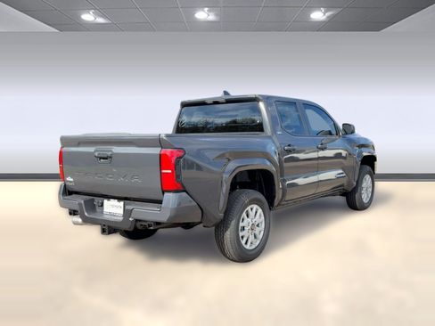 Used 2025 Toyota Tacoma SR5 AWD/4WD image 8