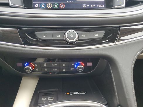 Used 2023 Buick Enclave Premium w/ Experience Buick Package image 27