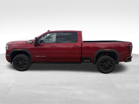 Used 2024 GMC Sierra 2500 AT4 w/ AT4 Premium Plus Package AWD/4WD image 6