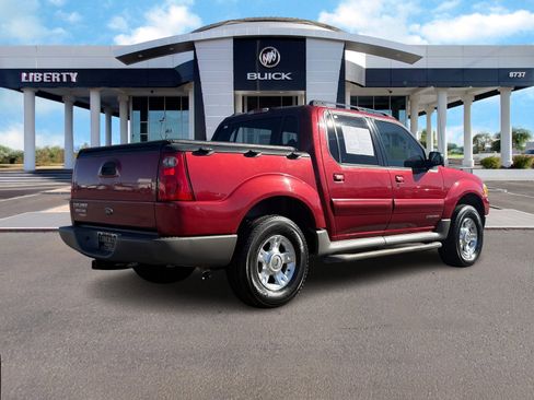 Used 2001 Ford Explorer Sport Trac 4x4 image 3