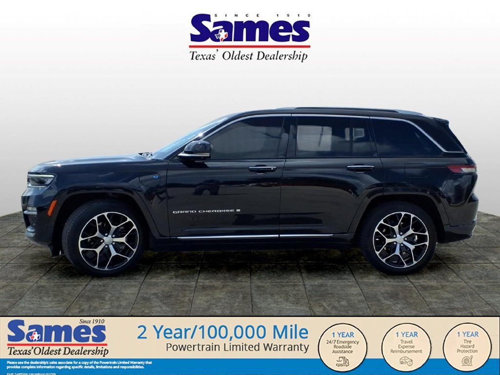 Used 2023 Jeep Grand Cherokee Summit AWD/4WD image 7