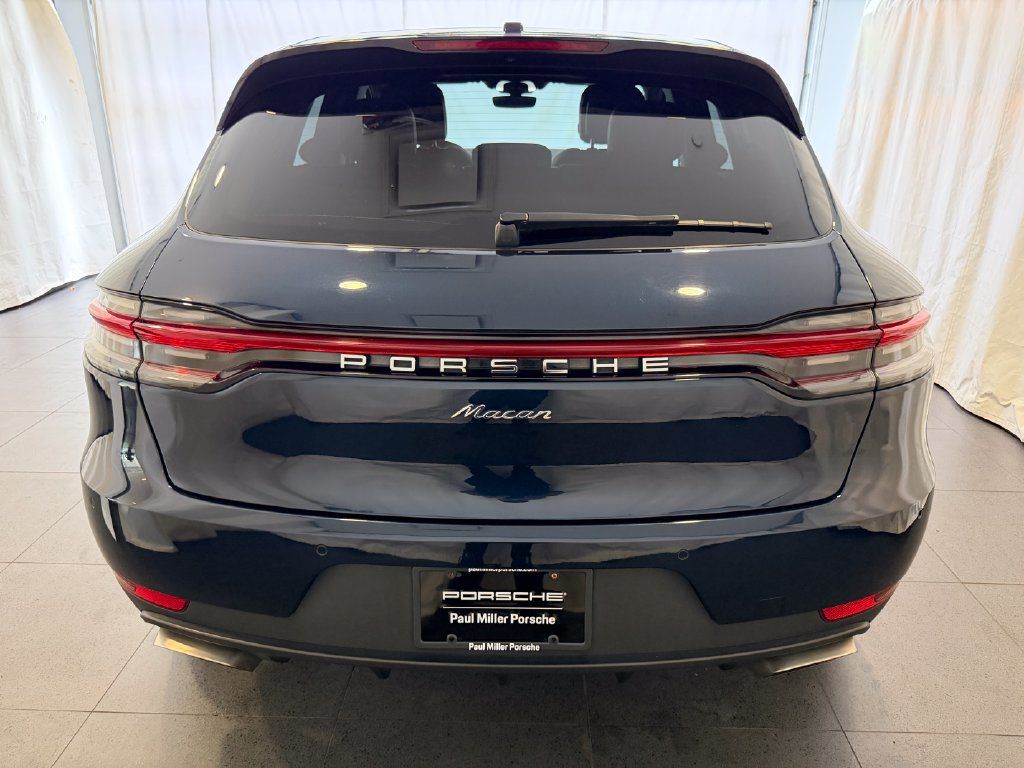 Certified 2020 Porsche Macan AWD/4WD image 8