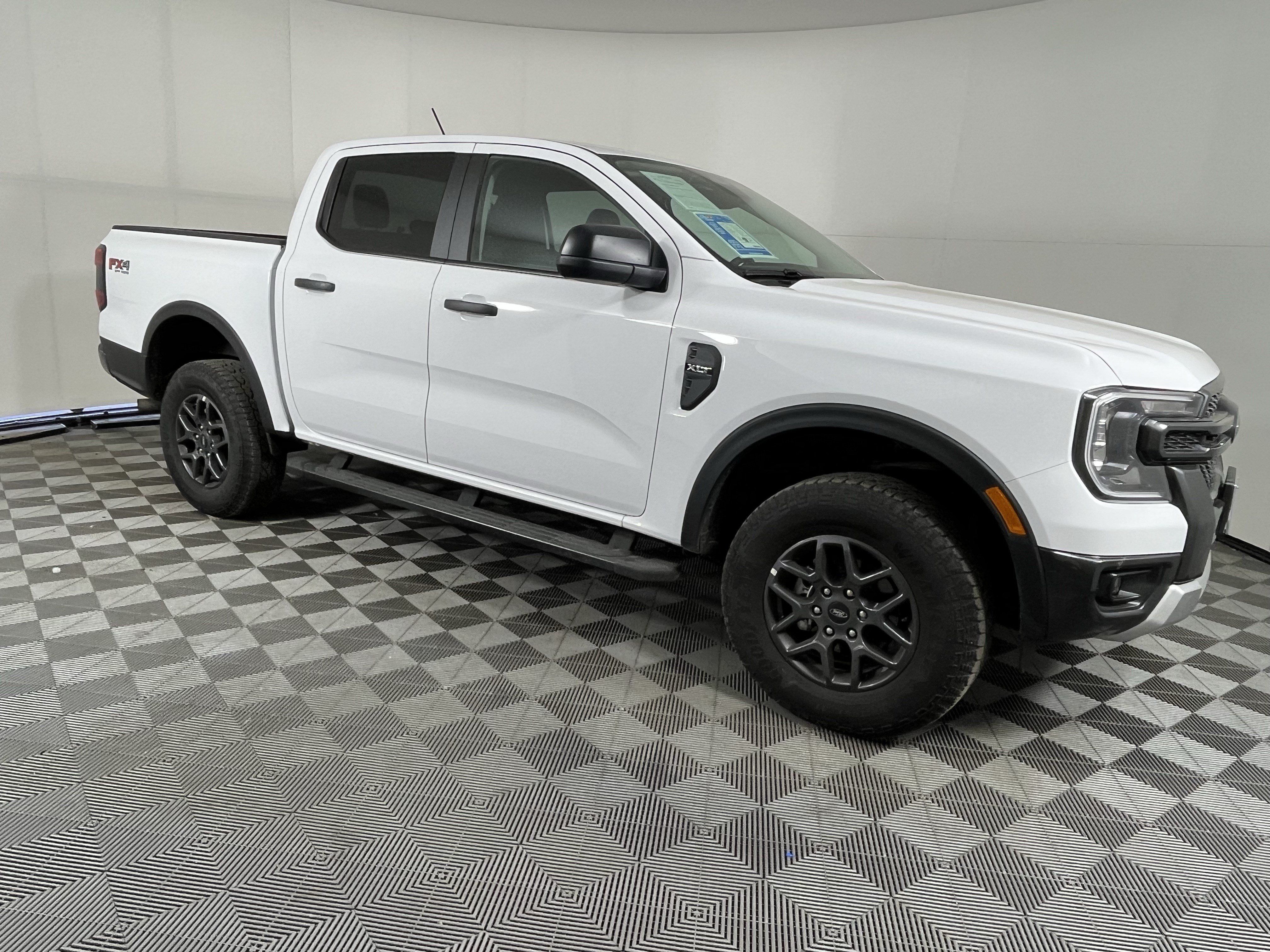 Used 2025 Ford Ranger XLT w/ FX4 Off-Road Package AWD/4WD image 9