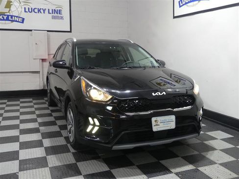 Used 2022 Kia Niro LX image 5