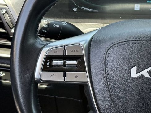 Used 2025 Kia Telluride S AWD/4WD image 13
